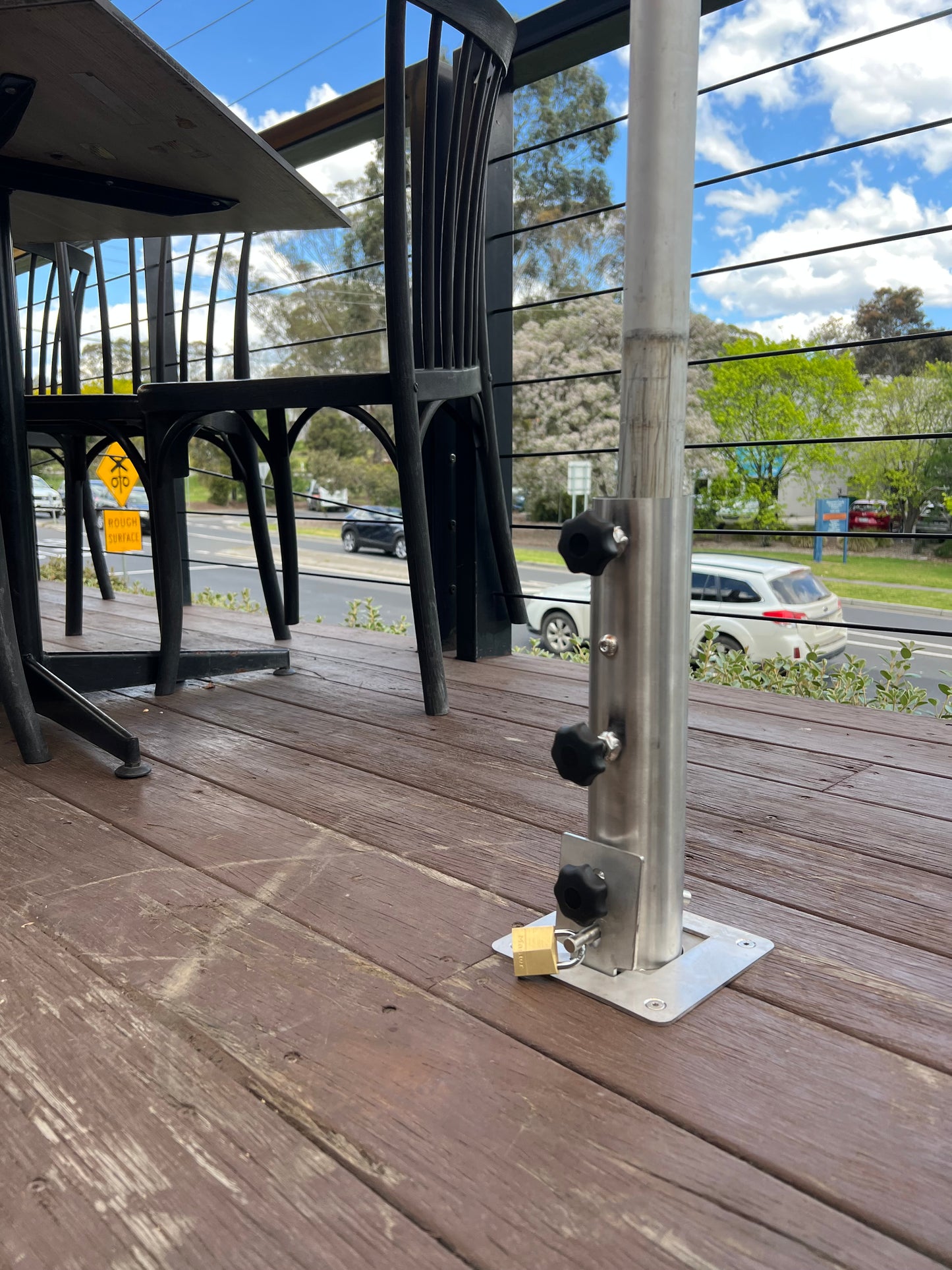EzyHold Lockable Top - Umbrella Mount